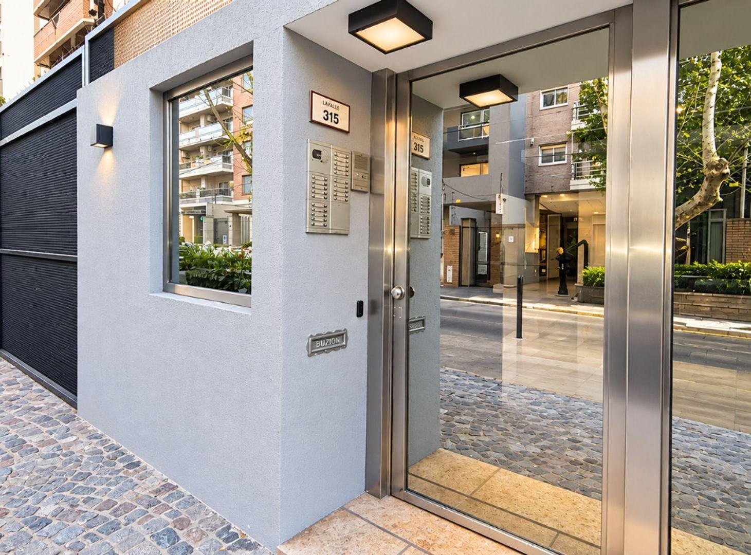 Foto de VENTA 3 AMB C/BAULERA Y PILETA - QUILMES CENTRO, imagen 3