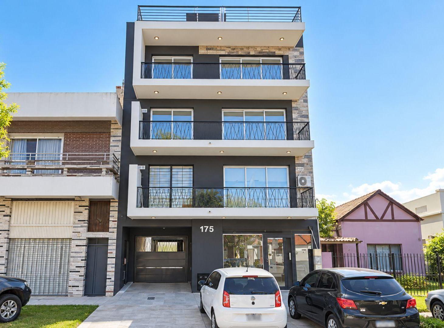 Foto de VENTA DE DEPARTAMENTO 2 AMBIENTES EN BERNAL, imagen 1