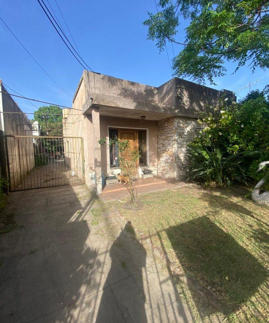 Foto de VENTA CASA 4 AMBIENTES, BERAZATEGUI., imagen 1