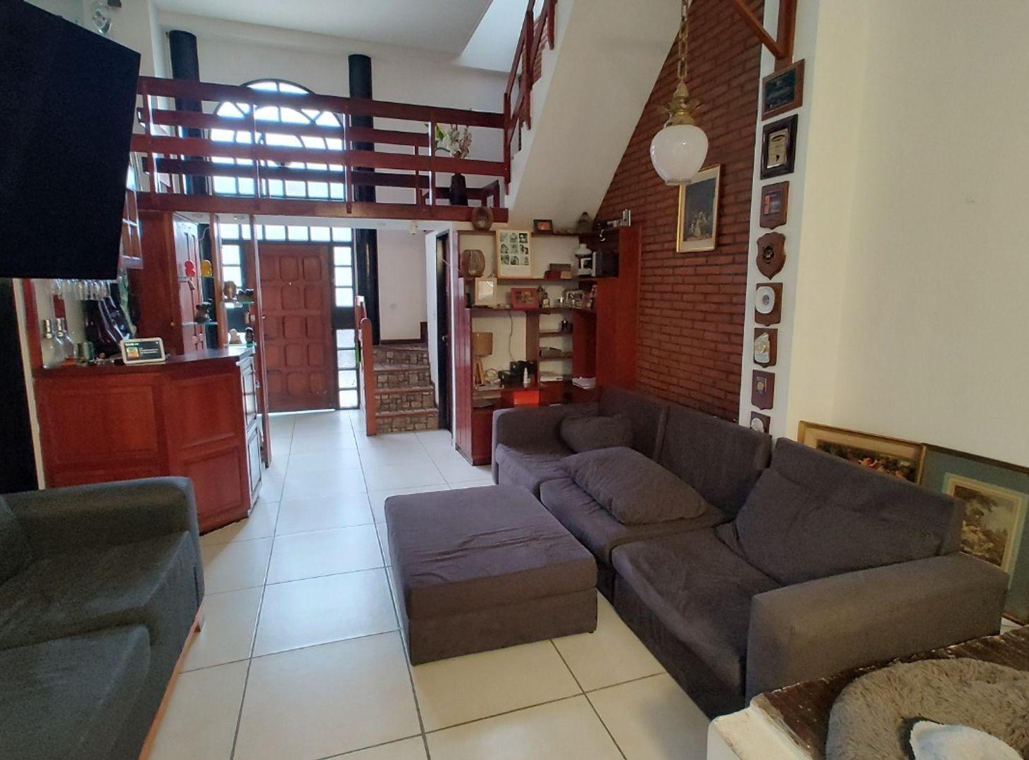 Foto de VENTA PH RECICLADO 4 AMB COCHERA P. PATRICIOS, imagen 2