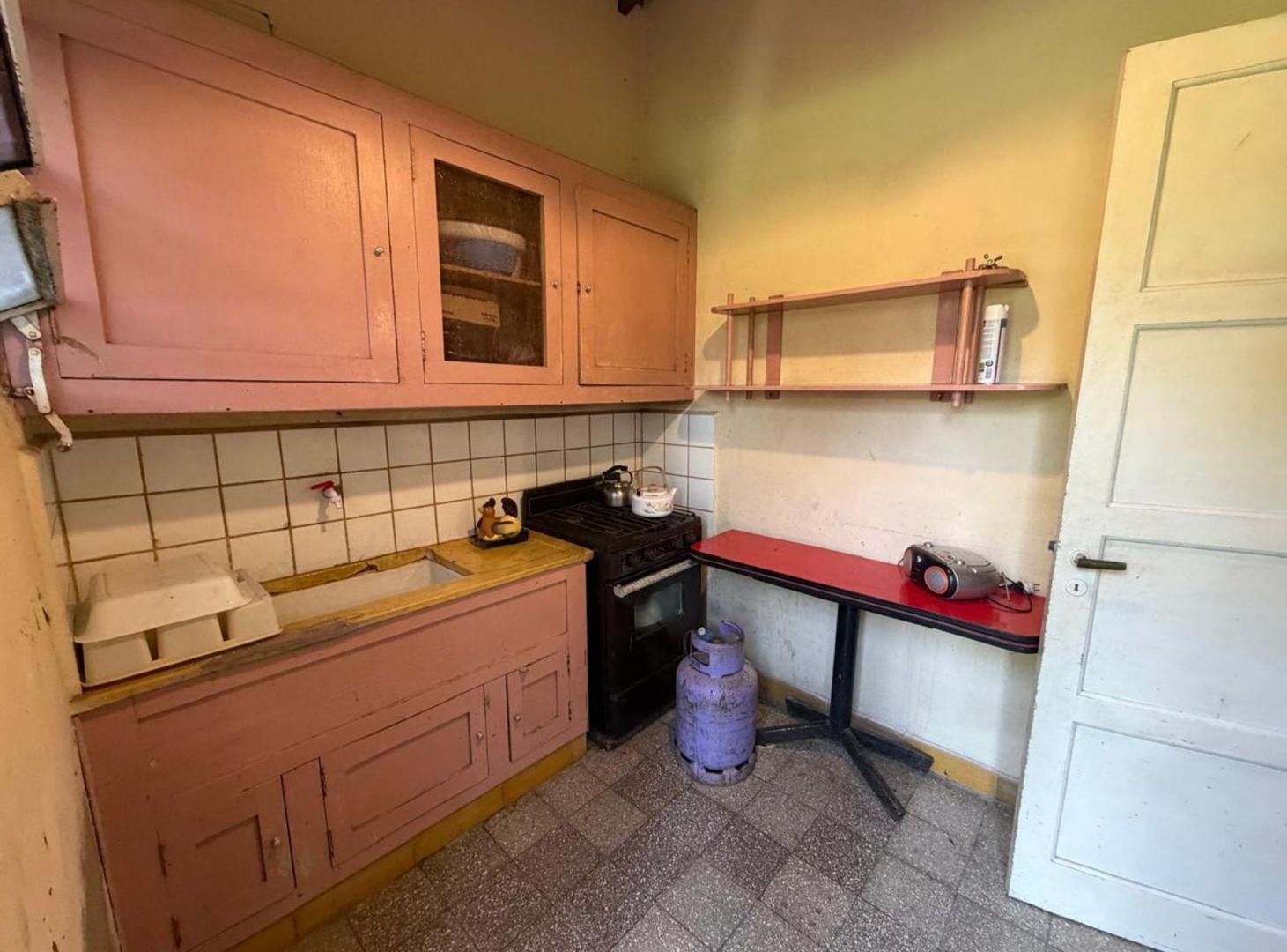 Foto de VENTA DE CASA A RECICLAR A METROS DE LA LAGUNA, imagen 4