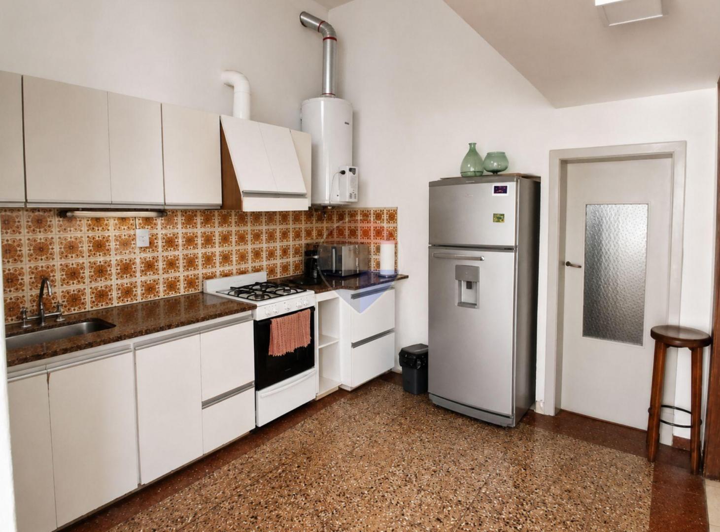 Foto de VENTA CASA BERNAL DOBLE LOTE CON JARDIN Y PARRILLA, imagen 5