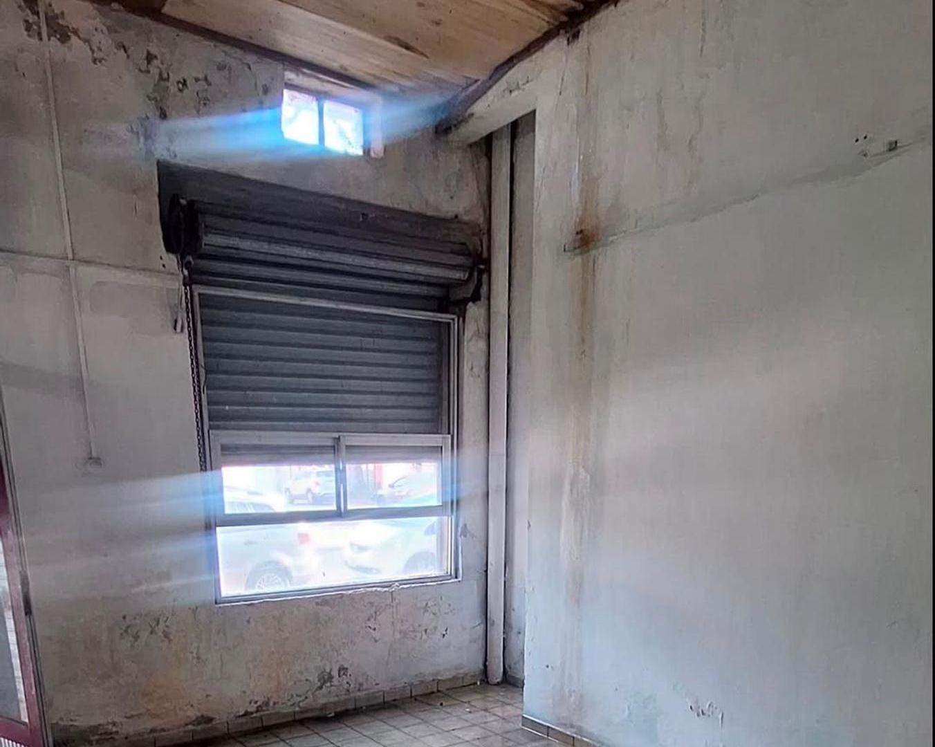 Foto de VENTA LOCAL WILDE, imagen 2
