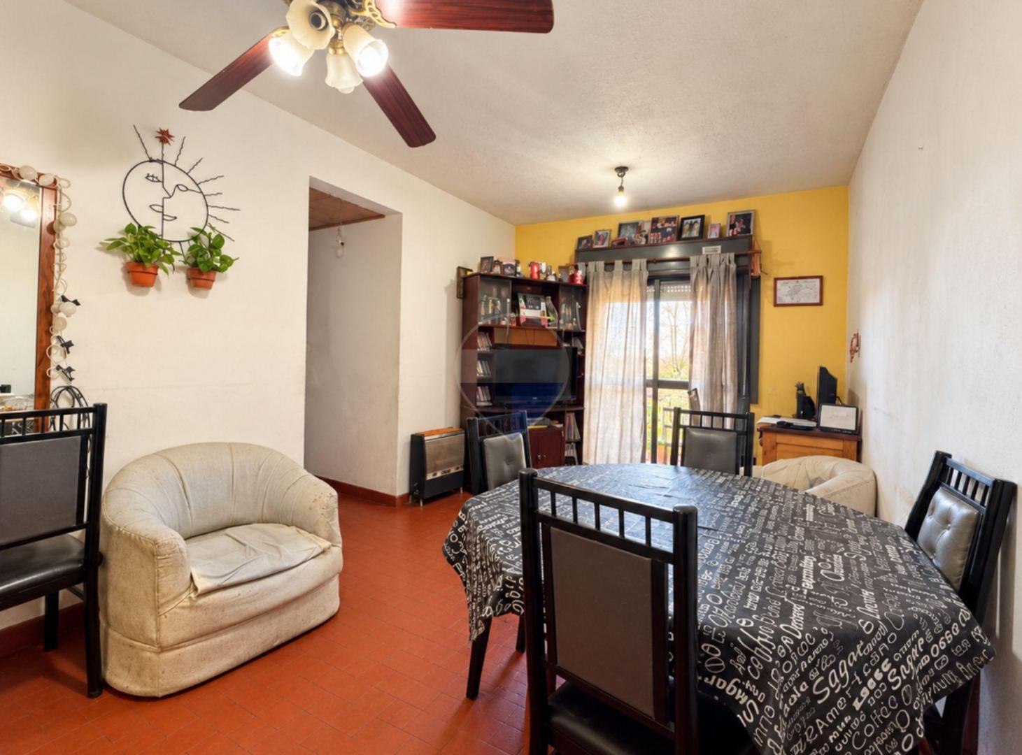 Foto de VENTA DEPTO 3 AMBIENTES CON COCHERA - LANUS ESTE, imagen 1