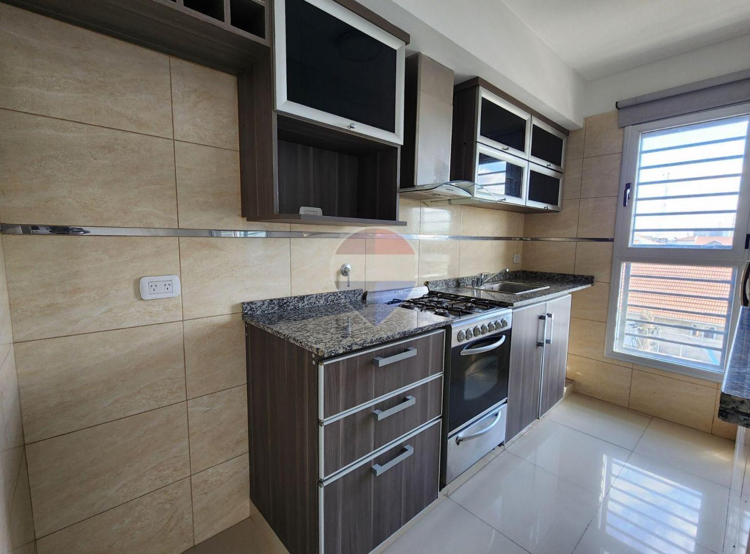 Foto de VENTA DEPTO 3 AMB C/ COCHERA Y TERRAZA EN QUILMES, imagen 4