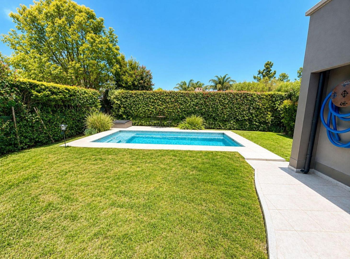 Foto de VENTA CASA DE 4 AMB CON PILETA EN EL GOLF AMOBLADA, imagen 3