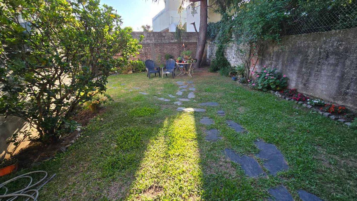 Foto de VENTA CASA 6 AMBIENTES BERNAL CENTRO, imagen 3