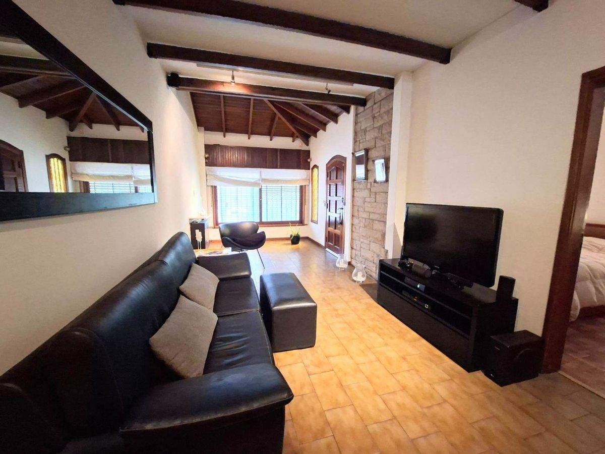 Foto de VENTA CASA 4 AMB CON COCHERA Y PARQUE, QUILMES O., imagen 5