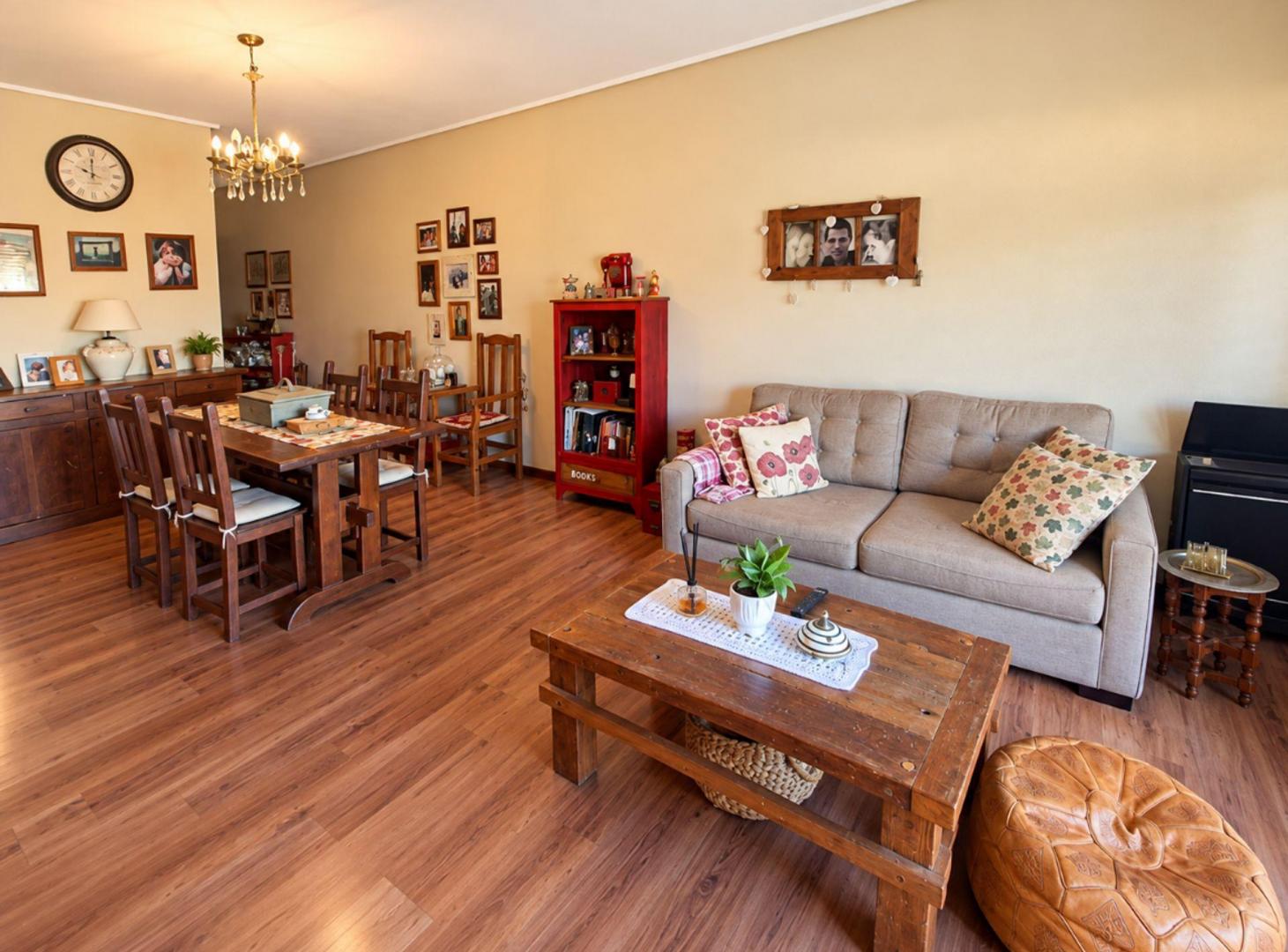 Foto de VENTA DEPTO 4 AMB CON TERRAZA Y COCHERA, QUILMES, imagen 1