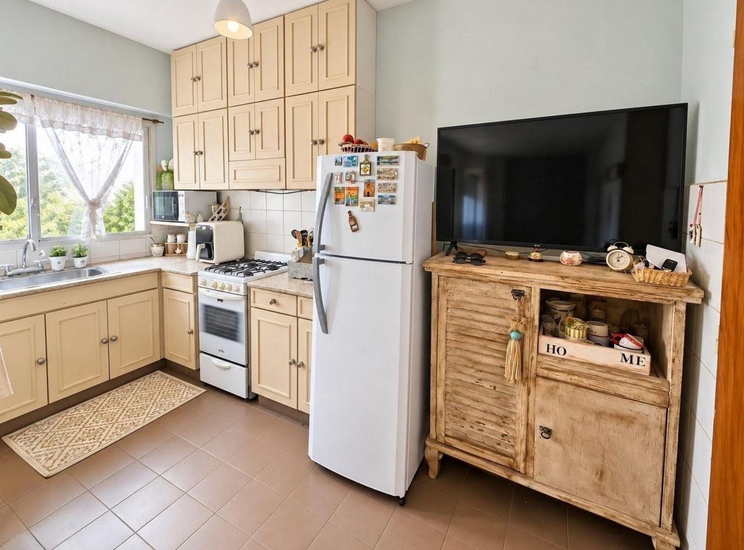 Foto de VENTA DEPTO 4 AMB CON TERRAZA Y COCHERA, QUILMES, imagen 3