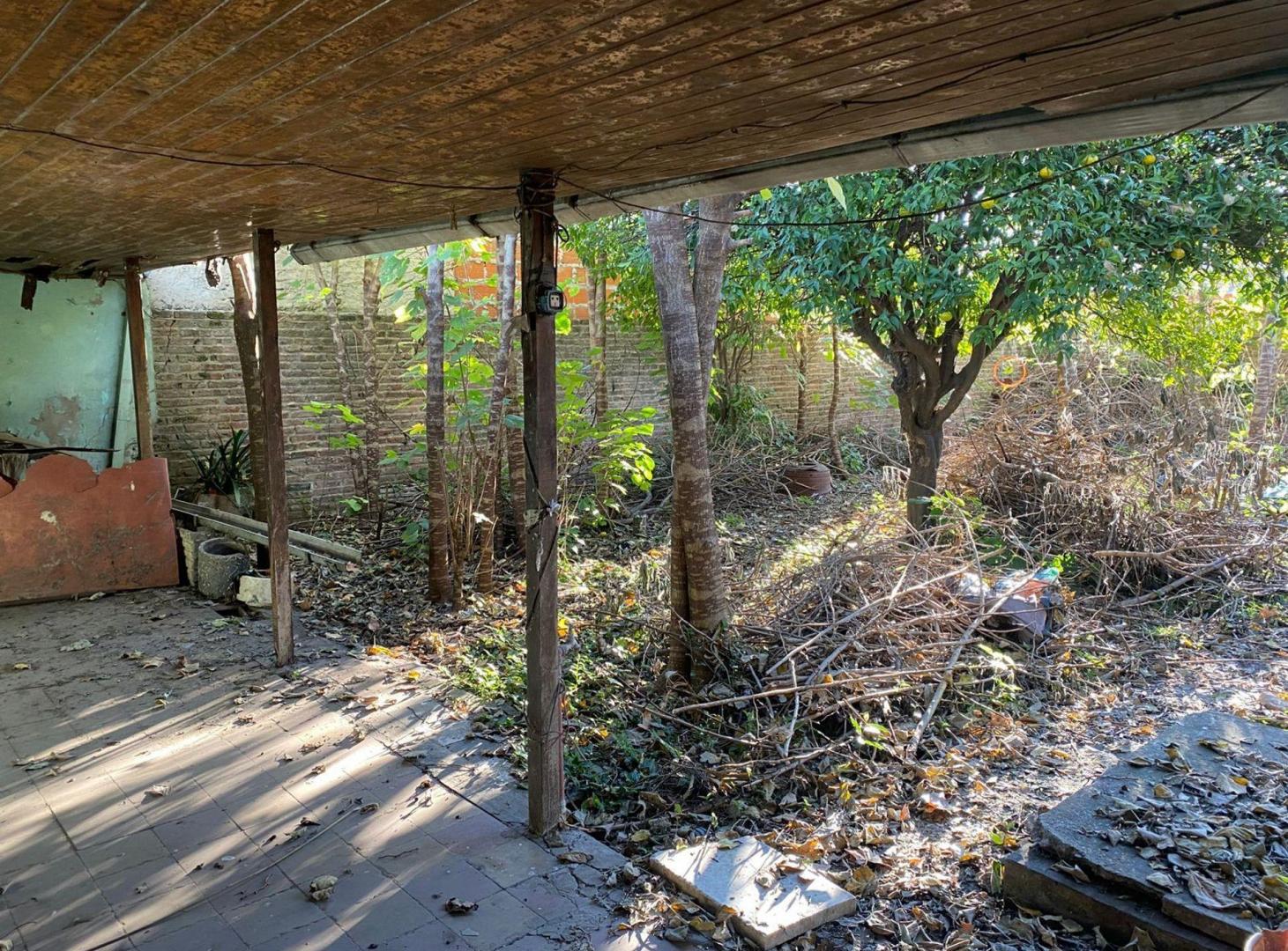Foto de LOTE EN VENTA CON LOCAL Y CASA A RECICLAR QUILMES, imagen 5