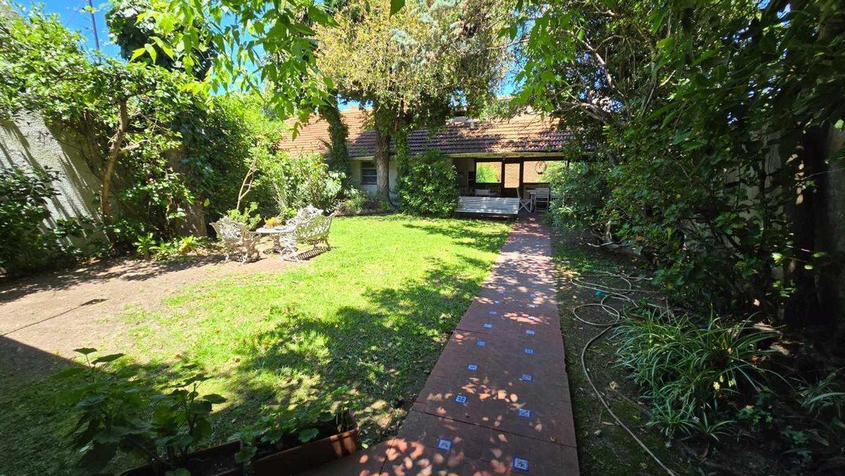 Foto de VENTA CASA 5 AMB CON PARQUE, COCHE Y QUINCH BERNAL, imagen 1
