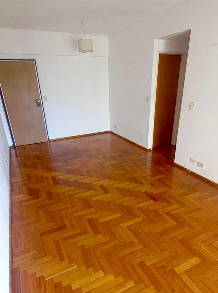 Divino Semipiso Super Luminoso, Contrafrente con Balcón! Todo Impecable 3