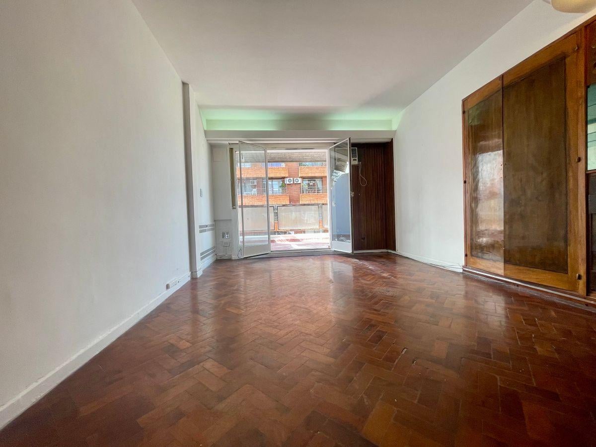Foto de Piso 9, con súper balcón en lo mejor Recoleta, imagen 3
