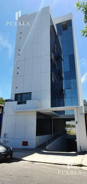 Oficina en alquiler en Parque Patricios 2