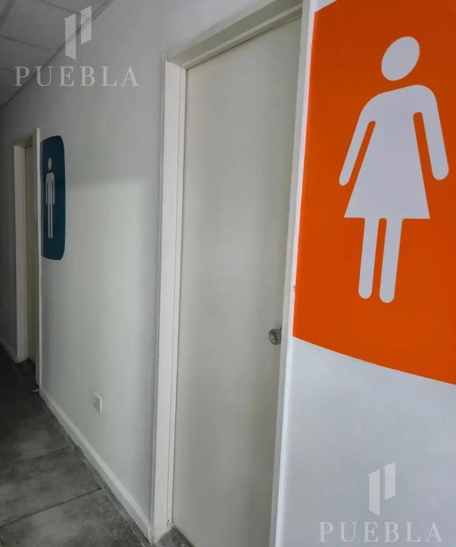 Oficina en alquiler en Parque Patricios 4