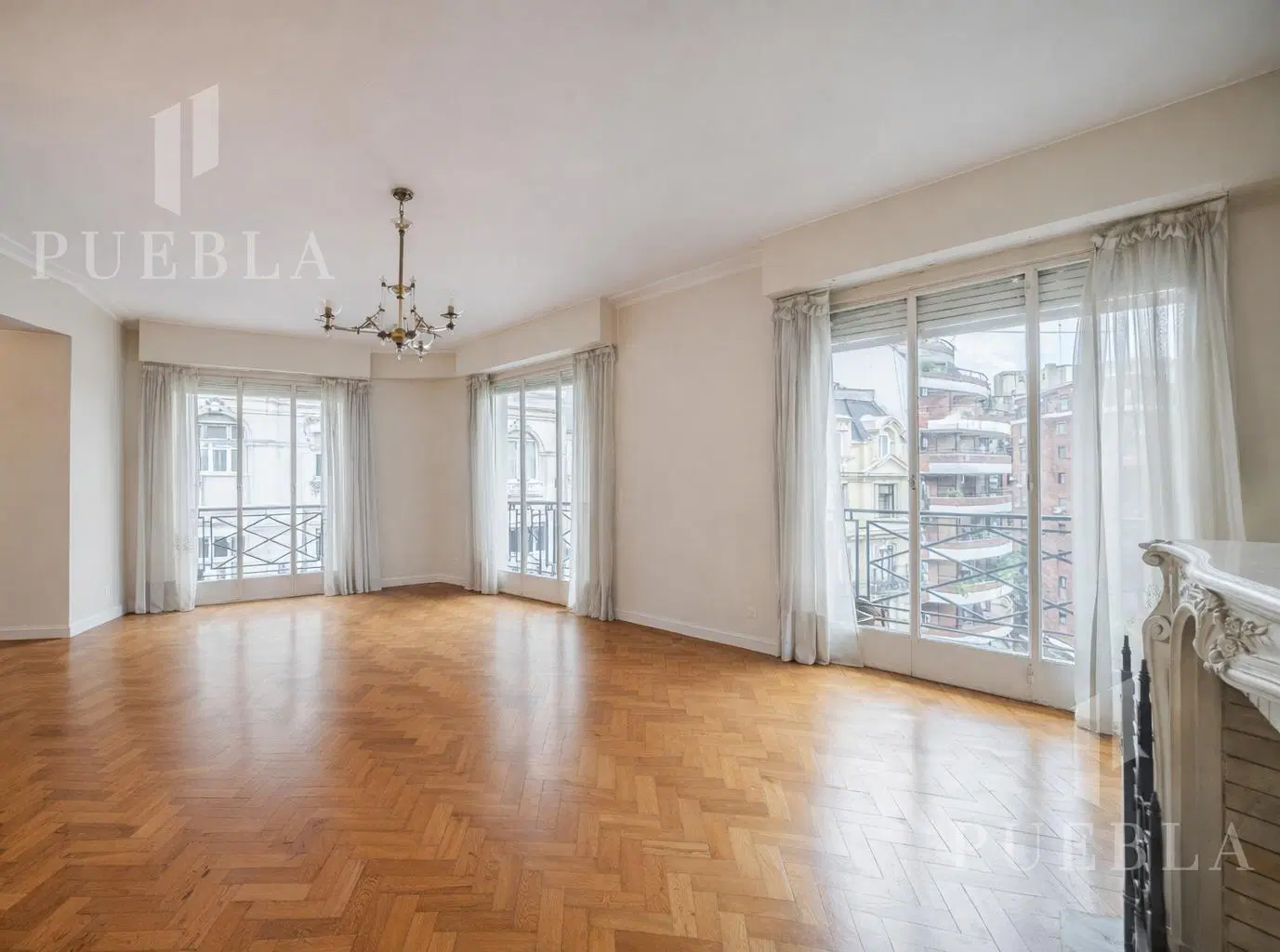 DEPARTAMENTO EN VENTA EN LA MEJOR ZONA DEL EMBLEMATICO BARRIO DE RECOLETA. 3