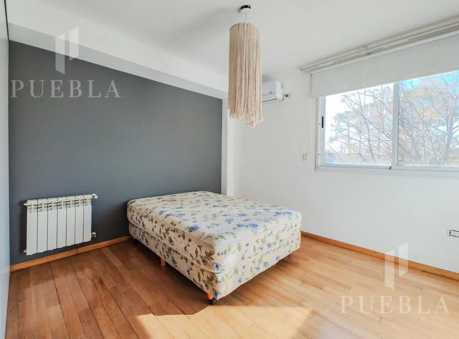 VENTA CASA MINIMALISTA 4 AMBIENTES EN EL BARRIO ALTOS DEL SOL, PARQUE LELOIR 3