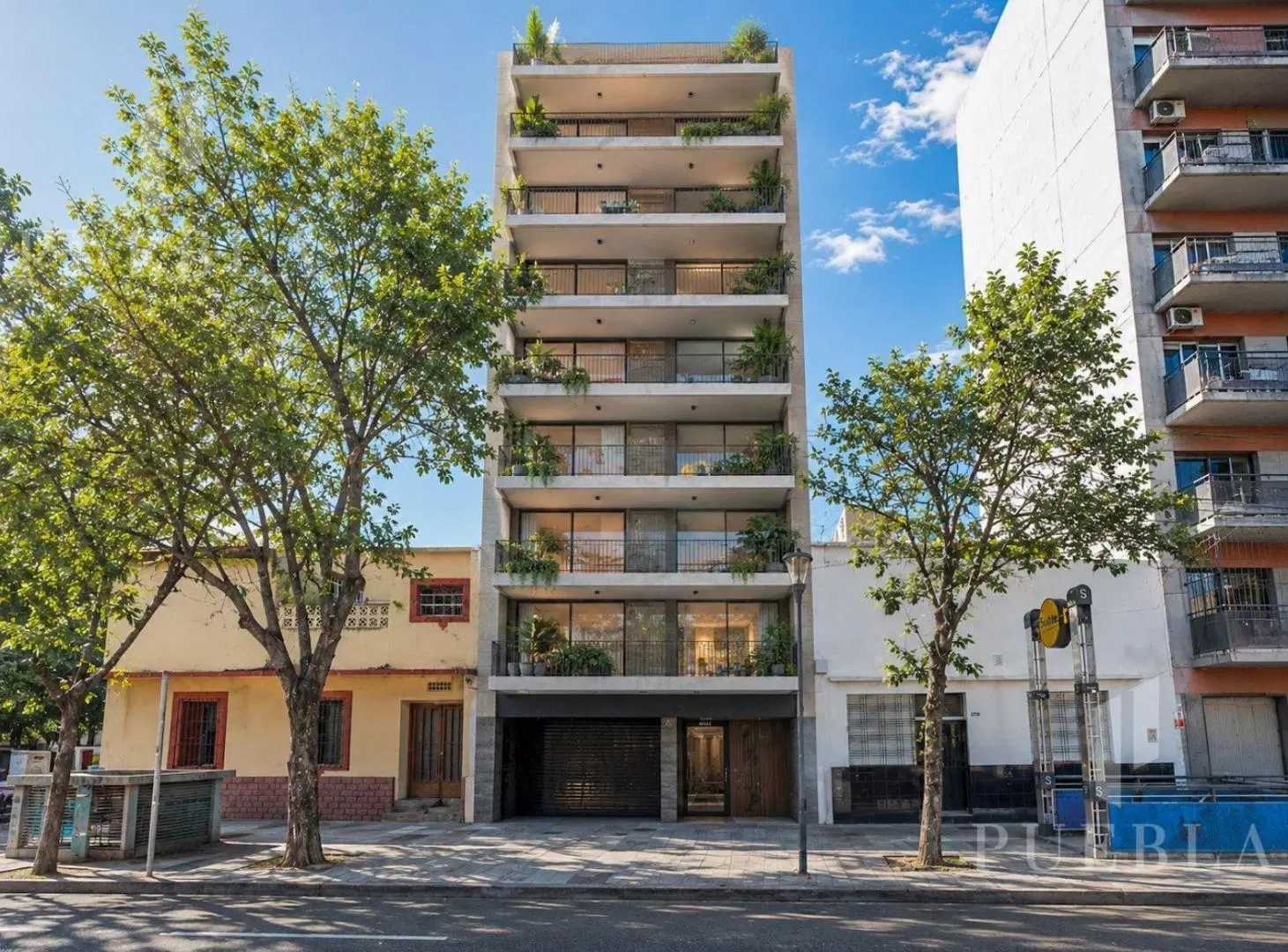 Terreno en venta 80m2 sobre Av Jujuy en Parque Patricios - 1.200 m² vendibles 1