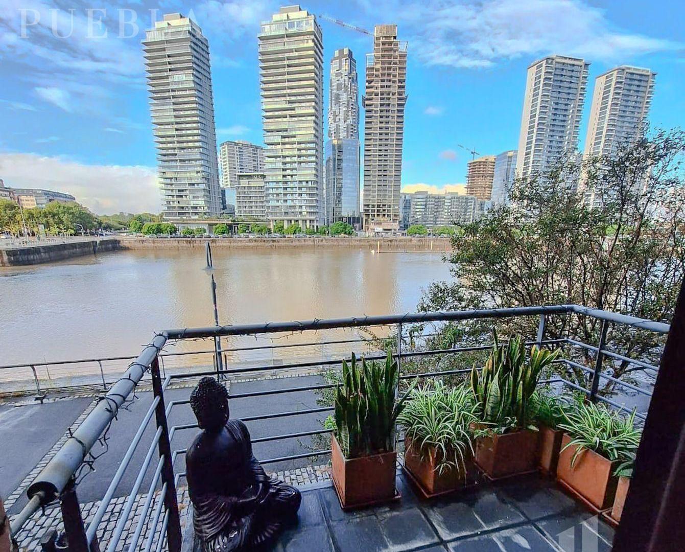 ALQUILER OFICINA 5 AMBIENTES CON COCHERA Y VISTA AL DIQUE – PUERTO MADERO.