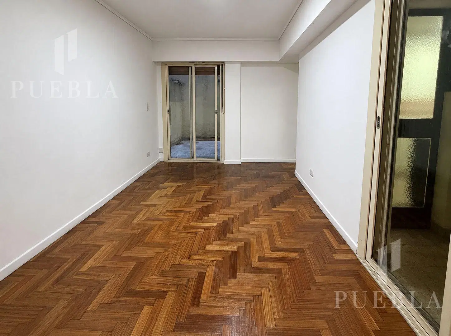 Departamento en PB con lavadero y Patio 5