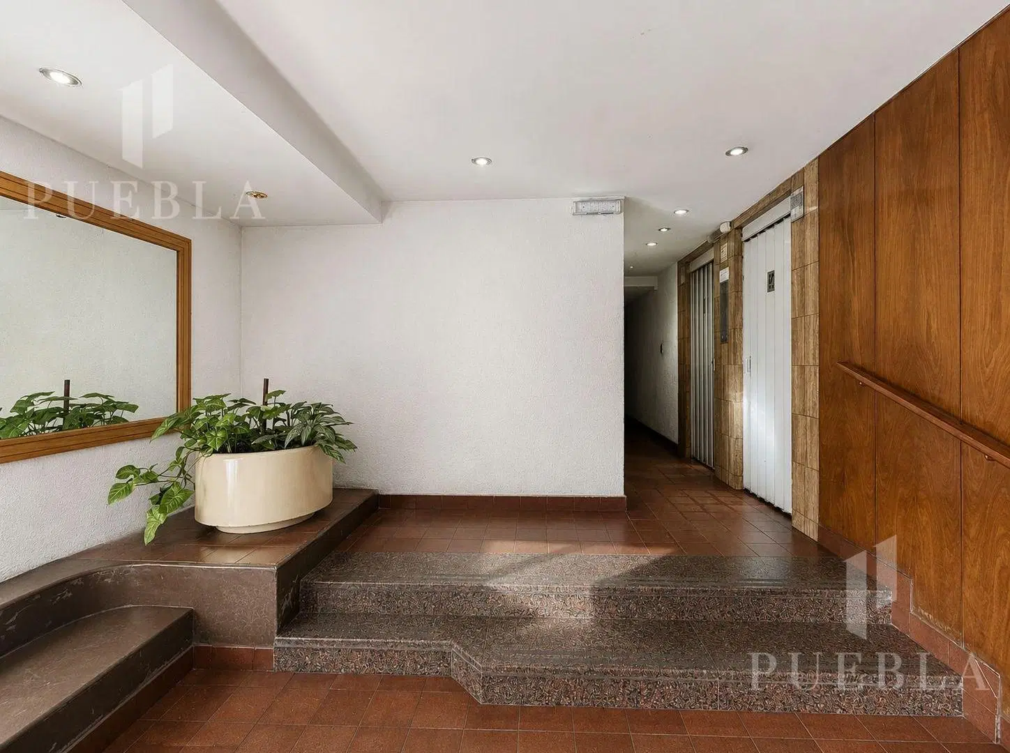 Departamento en PB con lavadero y Patio 4