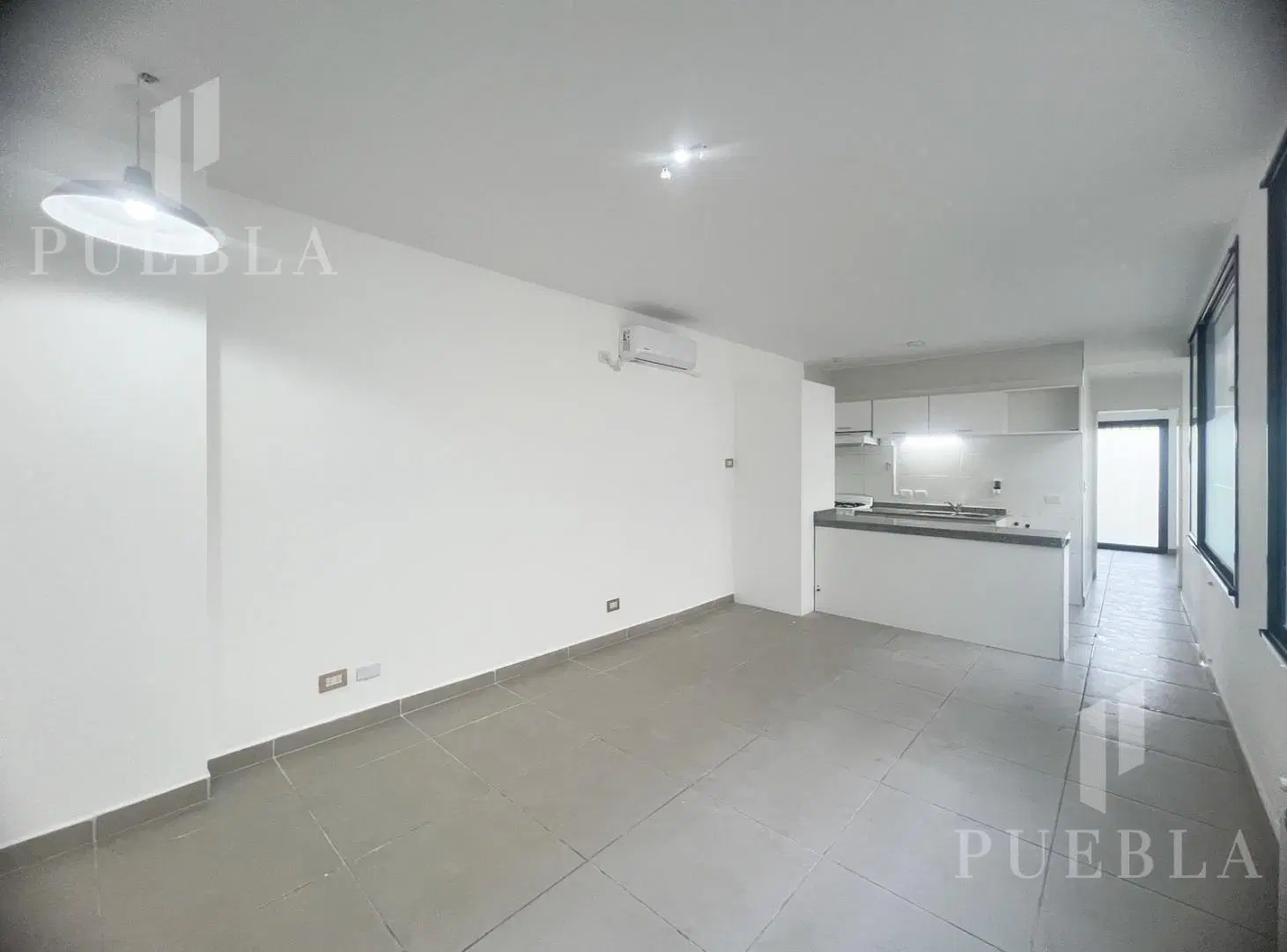 VENTA SEMIPISO BANFIELD CON BALCON TERRAZA Y PARRILLA. 2