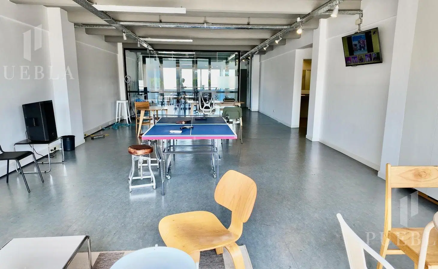Oficina en Alquiler – Distrito Tecnológico – 6° Piso con Cochera, Balcón y Terraza 3