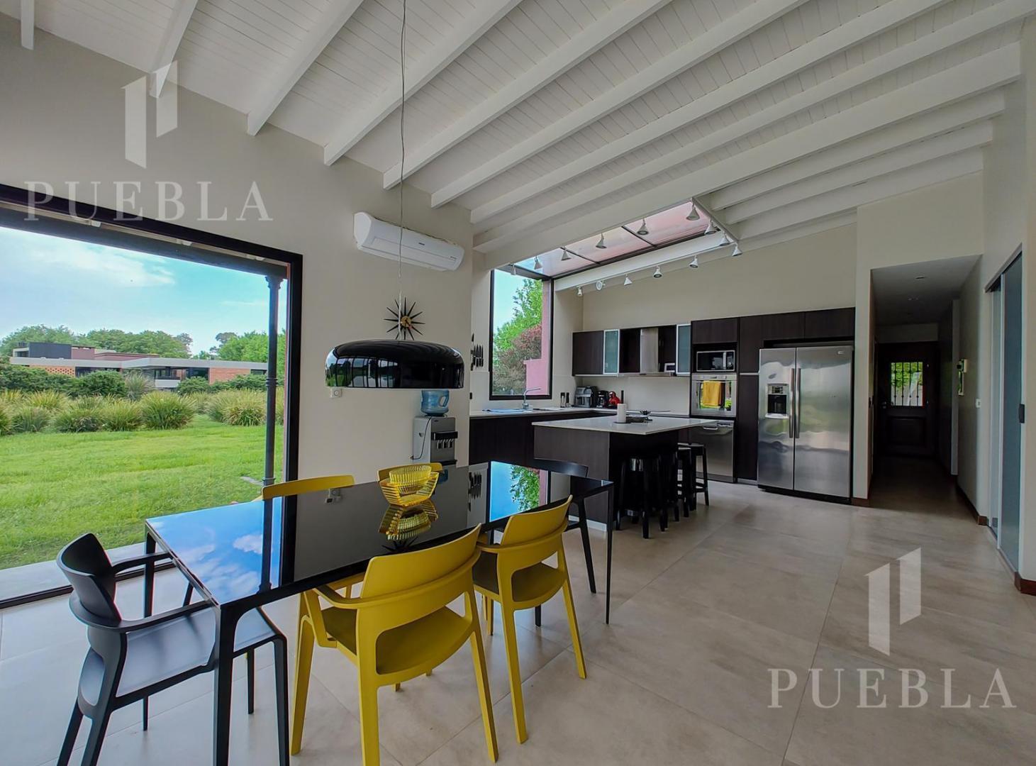 Foto de VENTA CASA 5 AMBIENTES SOBRE 2 LOTES EN HARAS SAN PABLO I GRAL, imagen 4