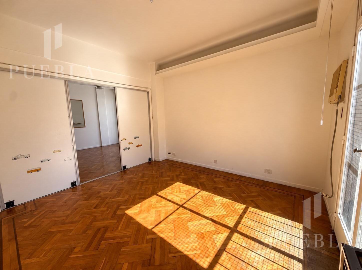Foto de VENTA SEMIPISO 4 AMBIENTES EN BELGRANO CON MUCHA LUZ NATURAL- APTO, imagen 3