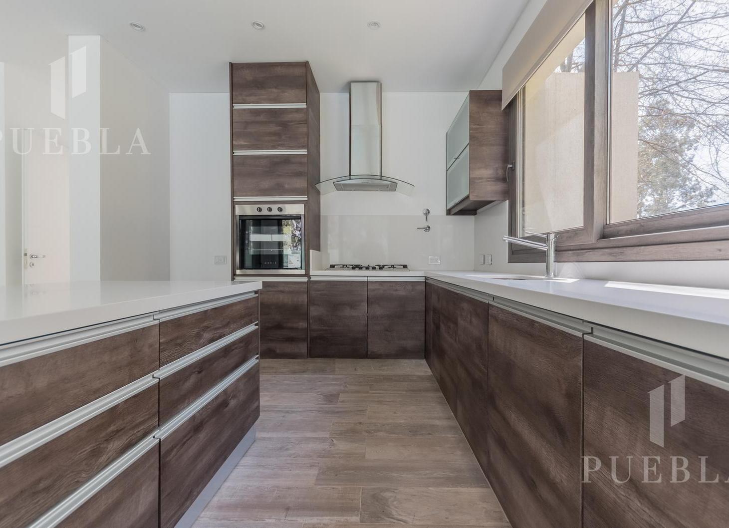 Foto de CASA EN VENTA EN SAINT THOMAS OESTE 6 AMBIENTES, imagen 3