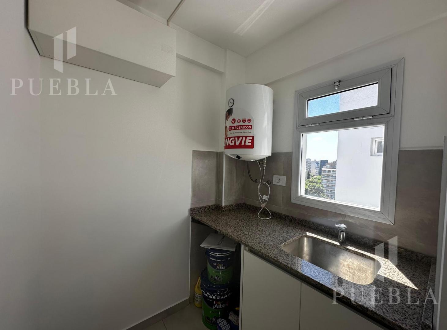 Foto de Departamento 2 ambientes con cochera en venta en Moron, imagen 3