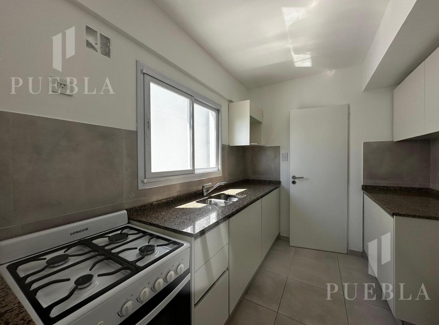 Foto de Departamento 2 ambientes con cochera en venta en Moron, imagen 4