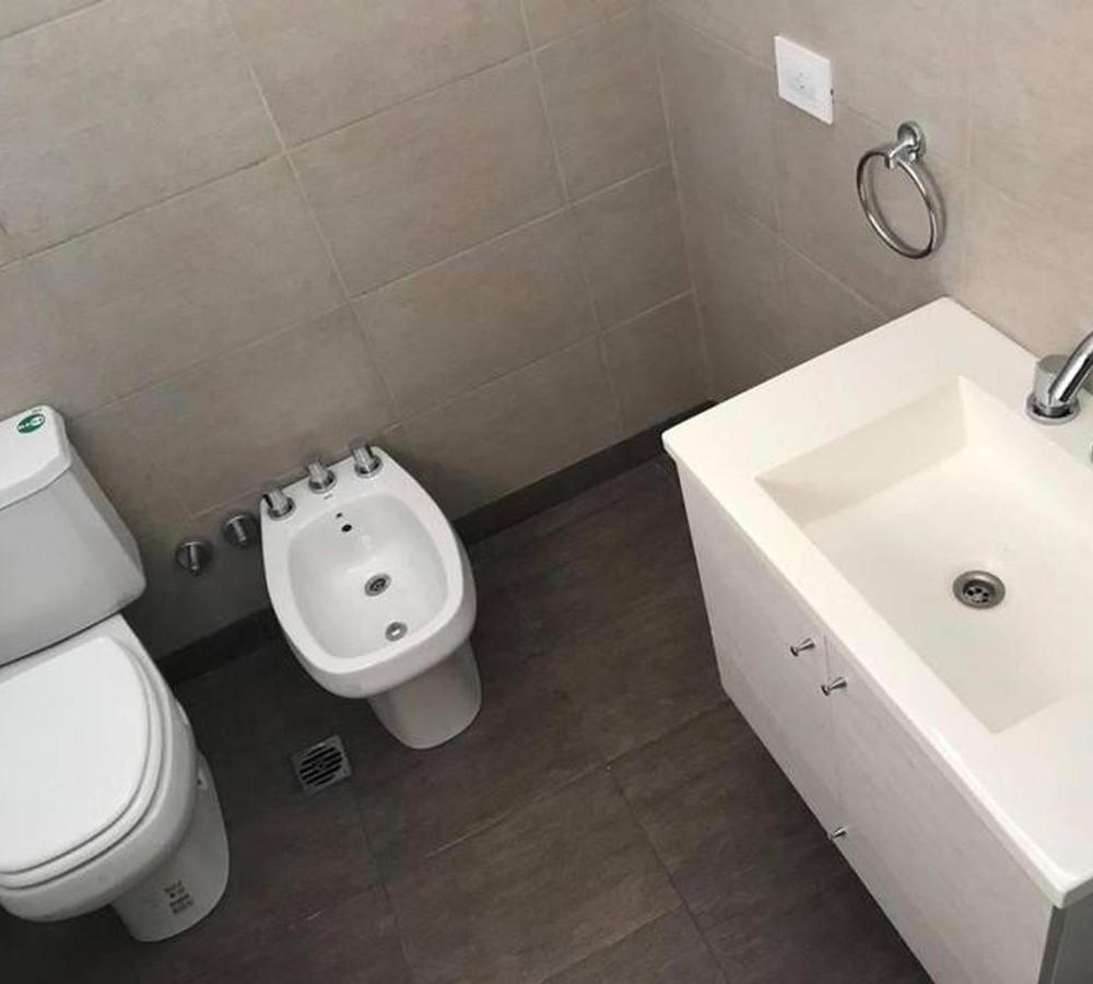 Venta Departamento 3 Ambientes con Cochera 2
