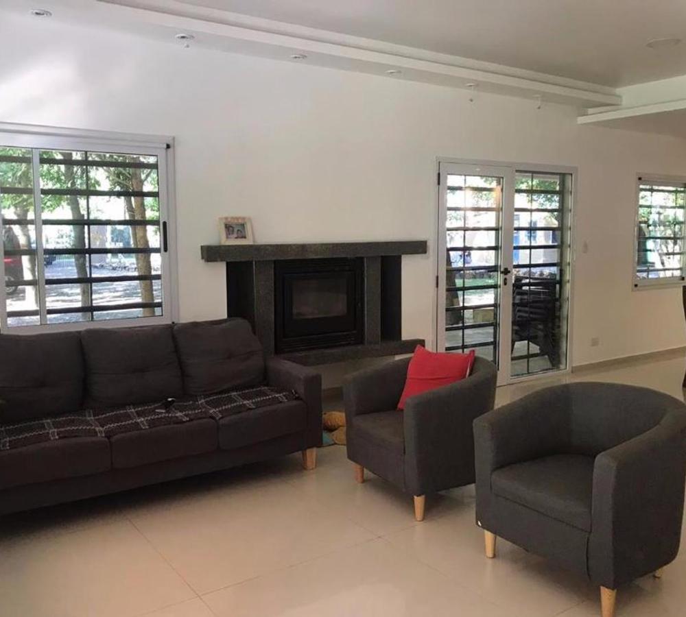 Foto de Casa Quinta de 7 Ambientes con Pileta en Abasto, imagen 2