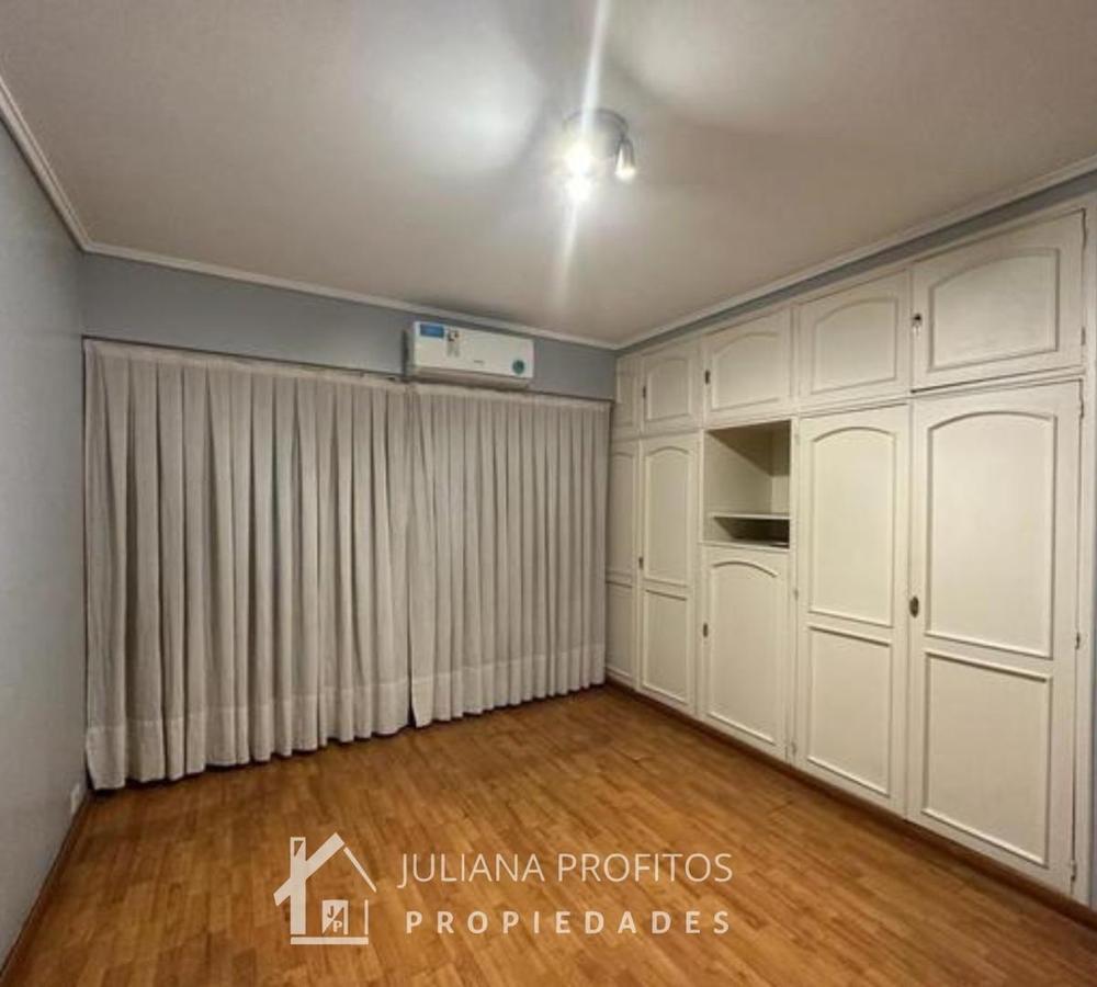Foto de Casa Chalet de 5 Ambientes con Pileta en Quilmes Oeste, imagen 3