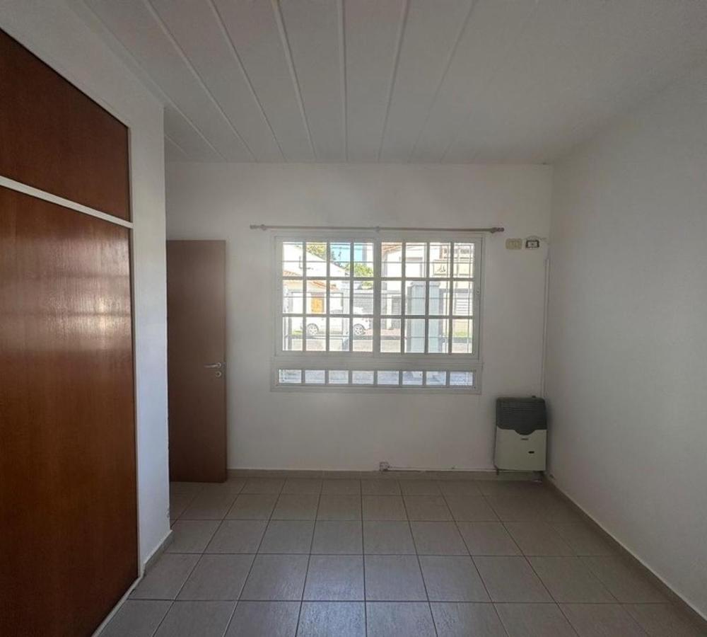 Departamento de 3 Ambientes con Cochera en Quilmes Centro 4