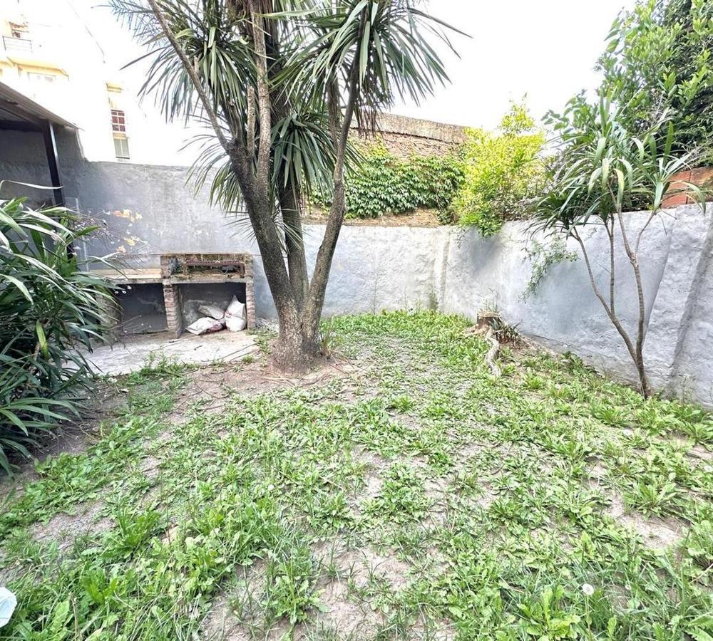 Departamento 3 Ambientes en Venta con Cochera Quilmes Centro 2