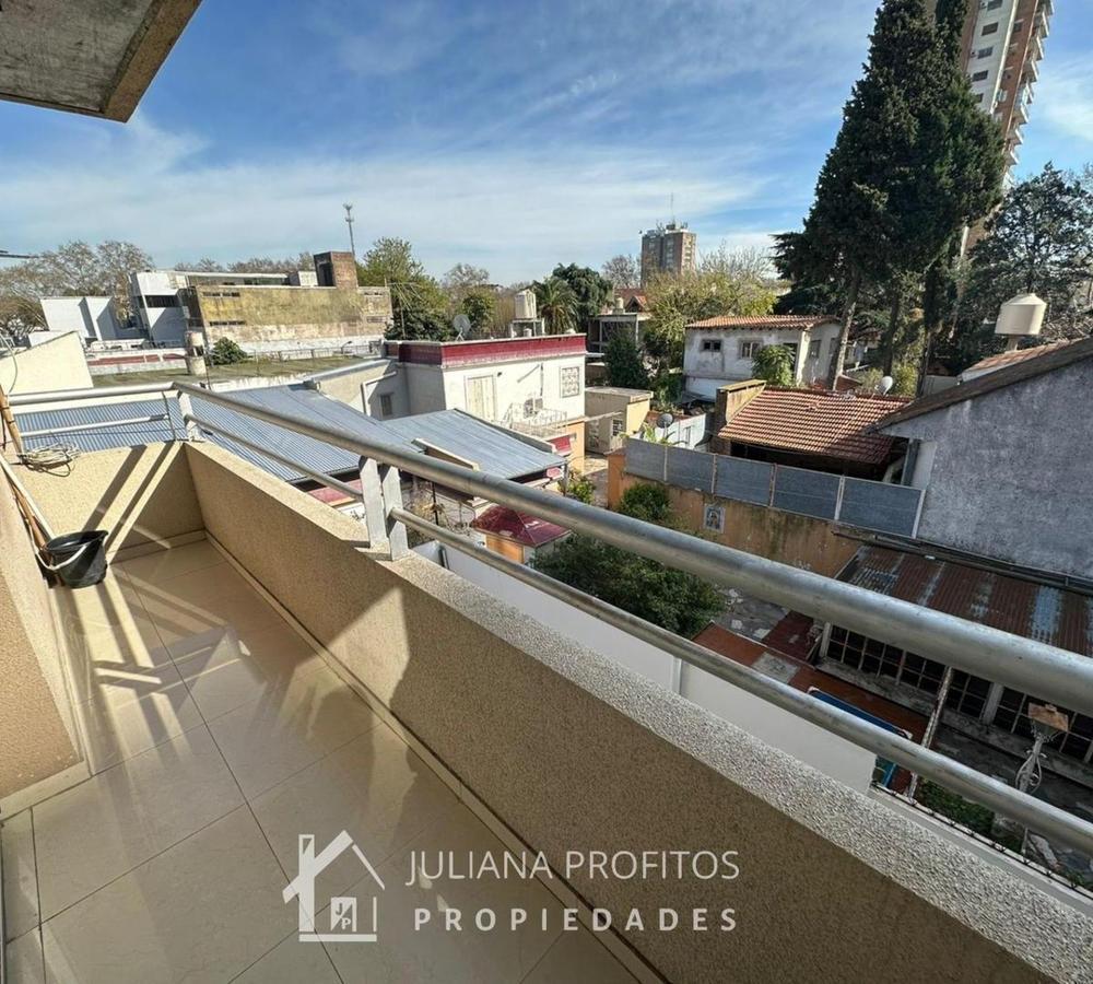 Departamento 2 Ambientes con Cochera Florencio Varela Centro 3