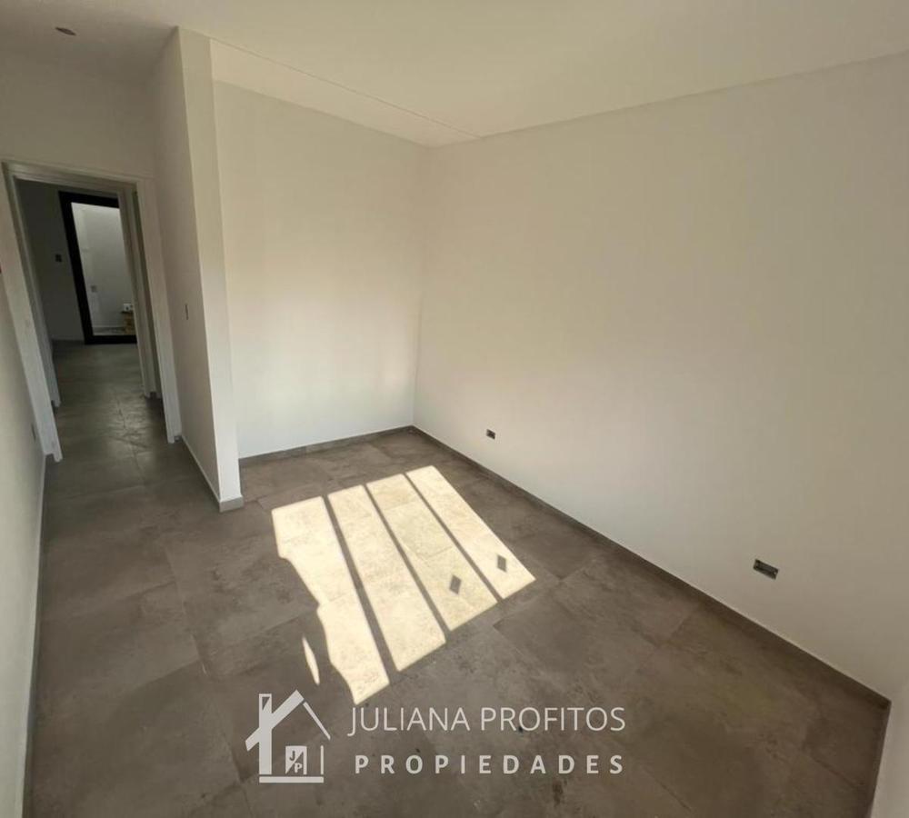 Departamento en Planta Baja Ranelagh Este 1