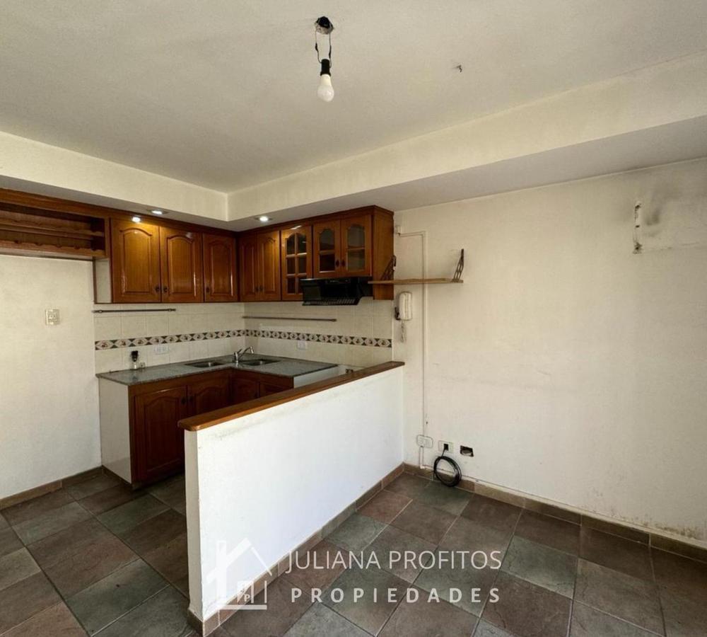 Triplex en Venta 4 Ambientes con Cochera Quilmes Centro 5