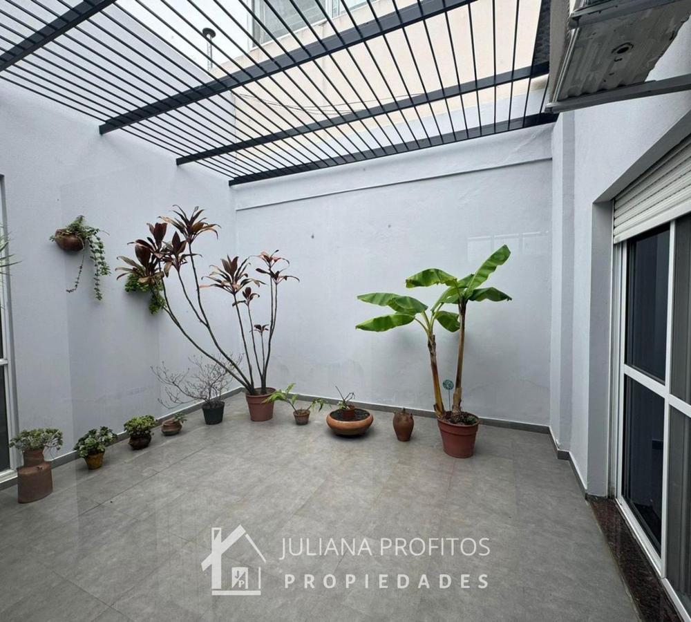 Hermosa Casa en Venta 4 Ambientes en Florencio Varela 2