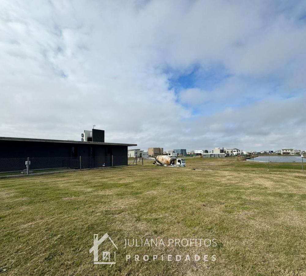 Lote perimetral en venta en Barrio Magallanes
