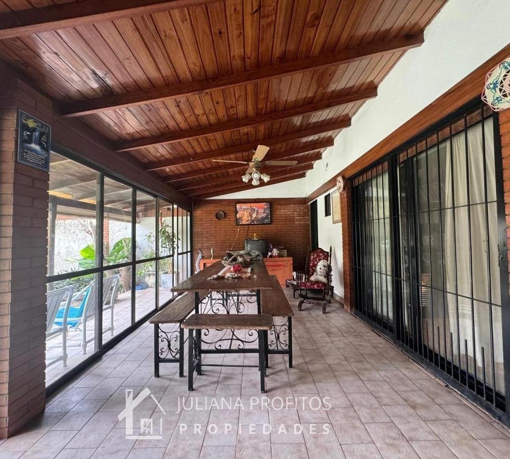 Casa Sobre Lote de 10x40. Excelente Ubicacion 3