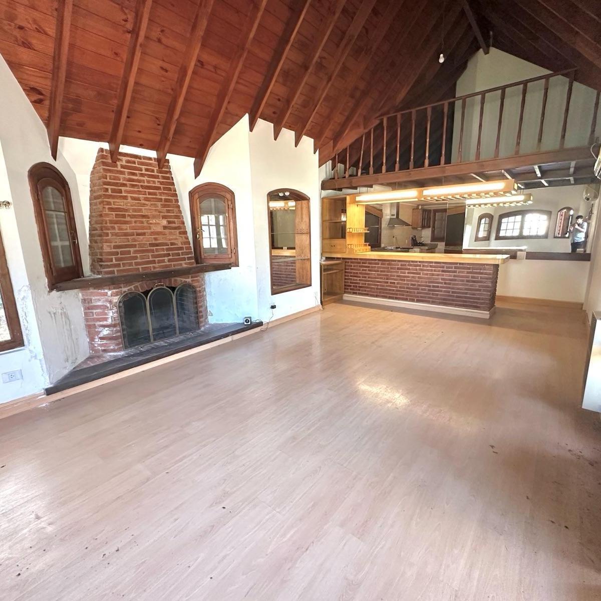 Casa en Venta de 4 Ambientes en Club de Campo El Carmen Barrio Cerrado Hudson 5