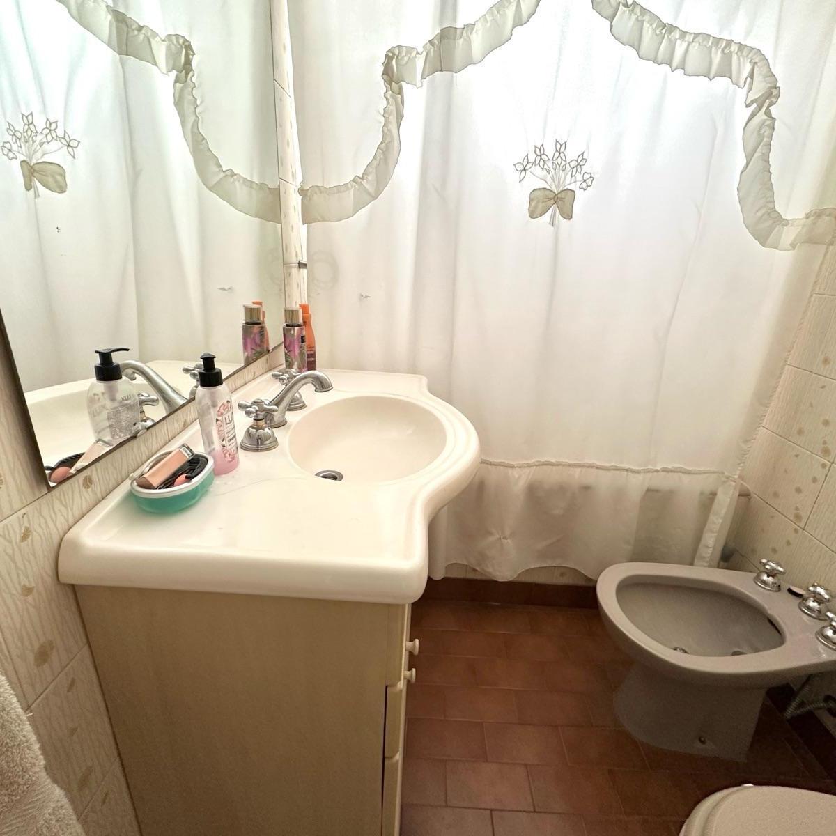 Departamento de 5 Ambientes con Cochera y Baulera en Quilmes Centro 5