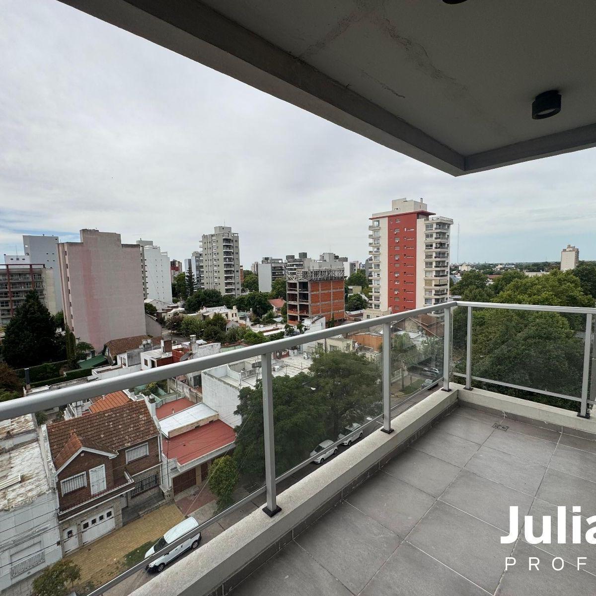Departamento Tres Ambientes con Cochera en Venta - Quilmes. 1