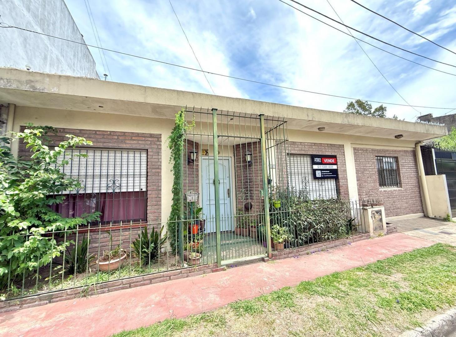 Casa en Venta de 3 Ambientes en Quilmes Oeste