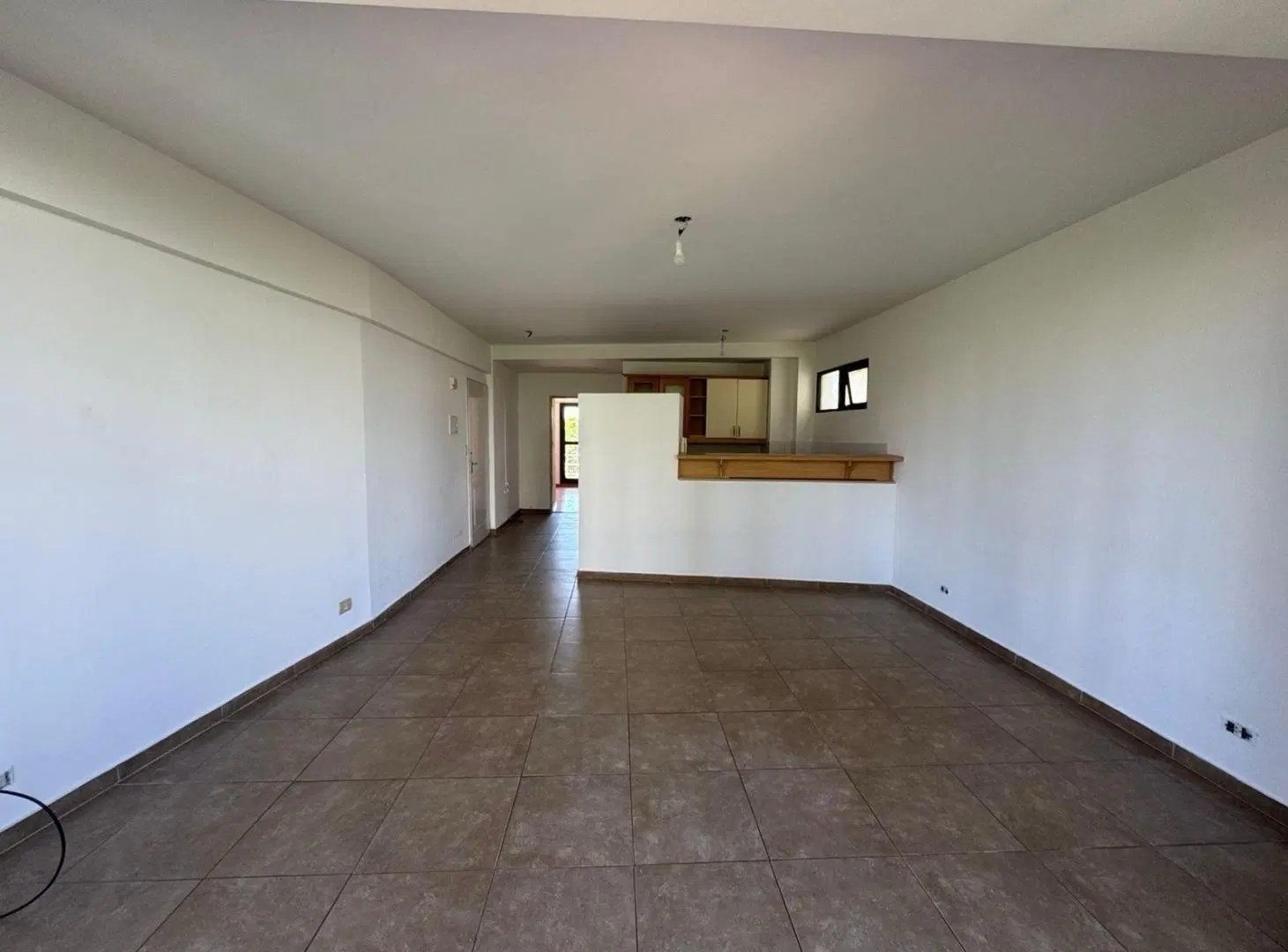 Semipiso tres ambientes con cochera en venta - Quilmes centro 5
