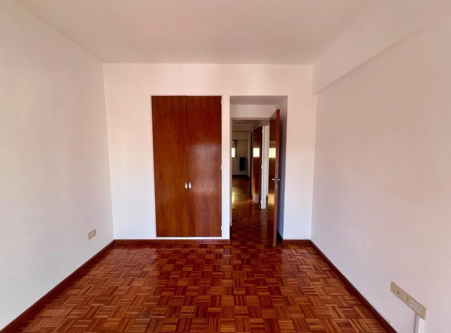 Departamento tres ambientes en alquiler - Quilmes centro - Peatonal 5